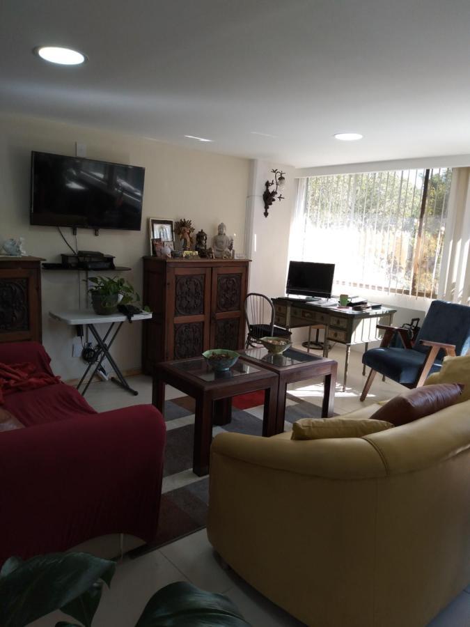 Charming Sunny Bedroom Overlooking Beautiful Amsterdam Avenue In Best Condesa Area Mexico By Eksteriør billede